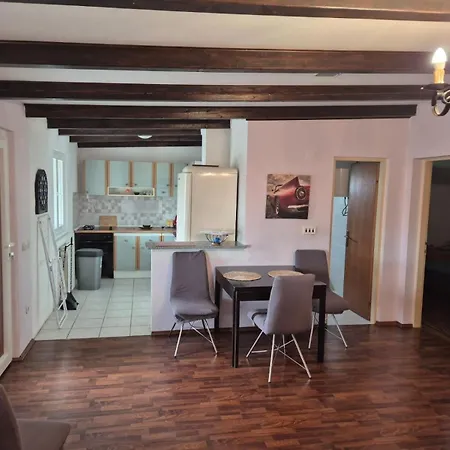 度假居 House With A Swimming Pool Kakma, Biograd - 25530